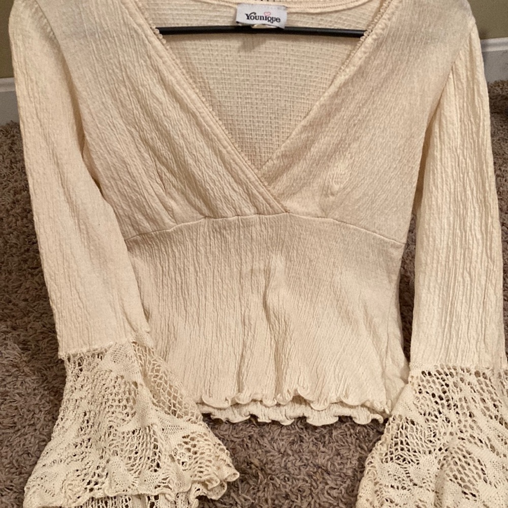 Younique size M cream color